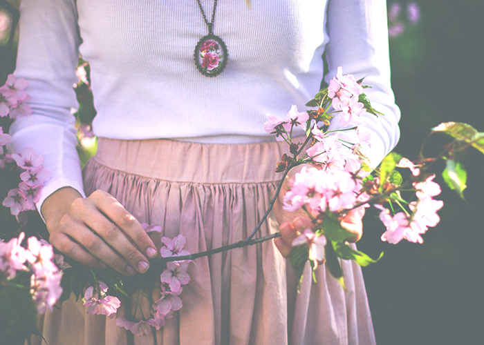 girl-with-flowers