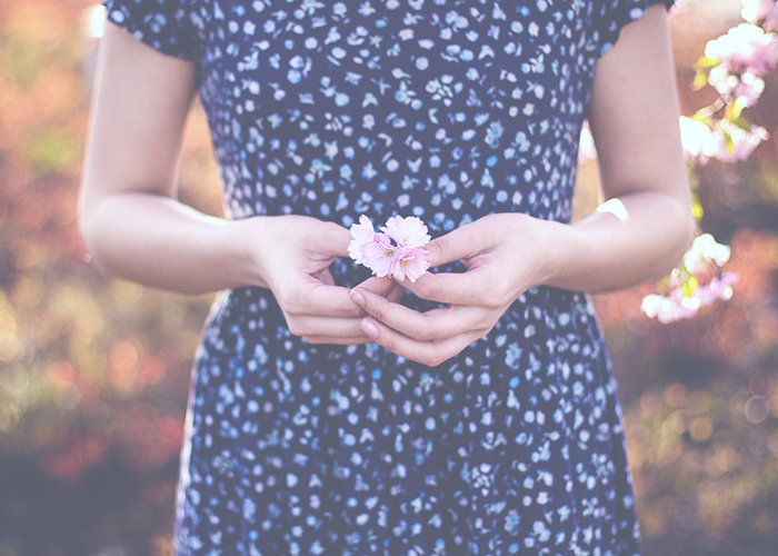 holding-flowers