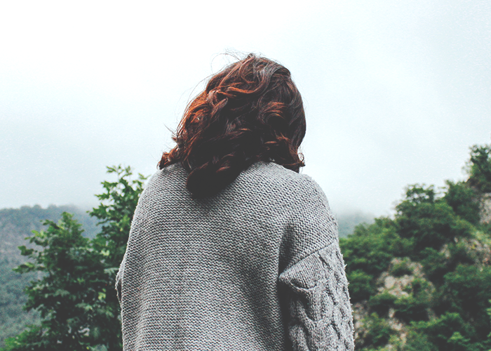 tfd_photo_woman-gray-sweater-brown-hair
