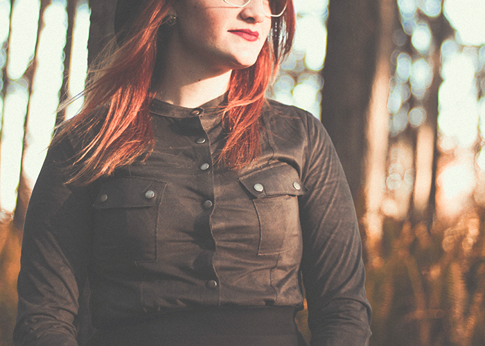 tfd_photo_woman-red-hair-and-glasses