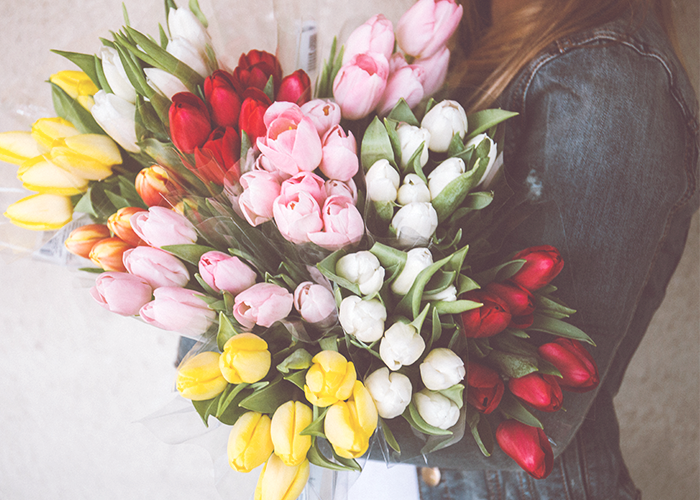 flowers-in-hand