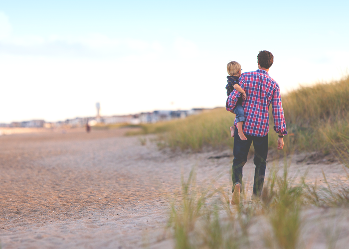 dad-with-son-on-beach