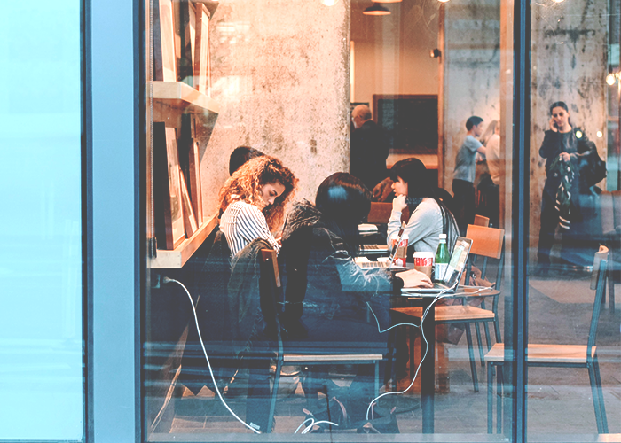 women-in-cafe-working