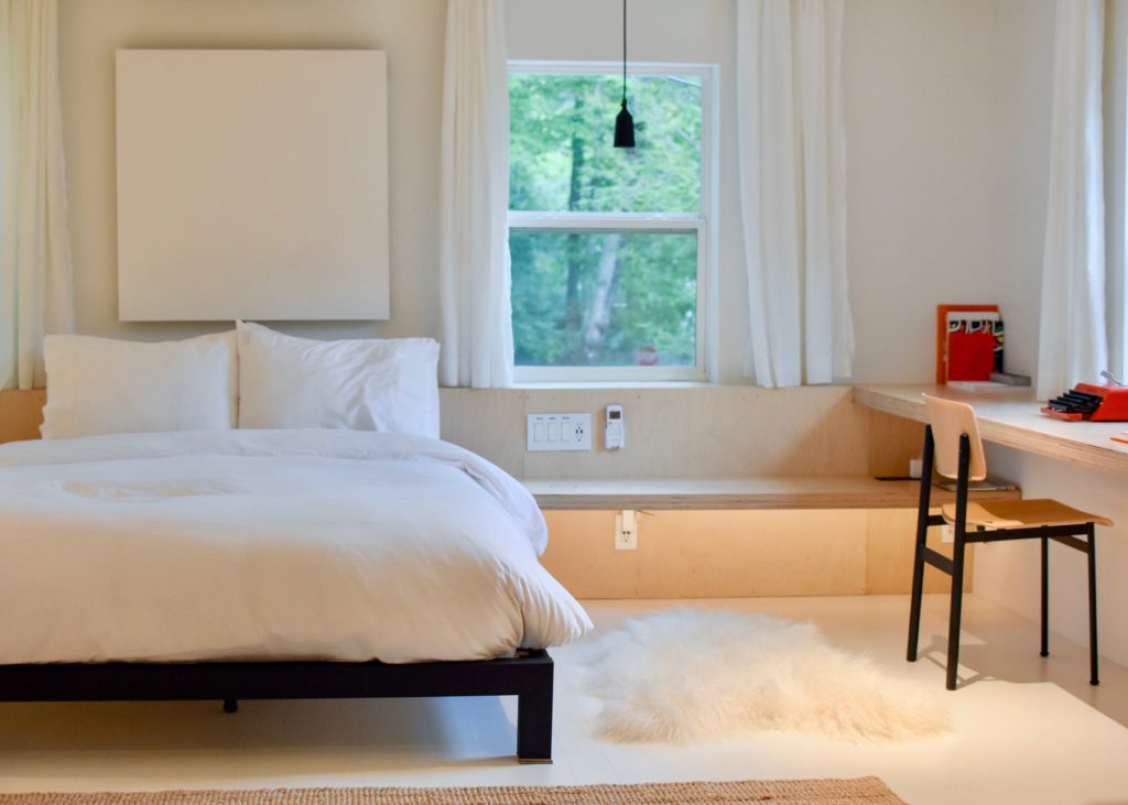 3 Ways To Effortlessly Keep Your House Clean According To A