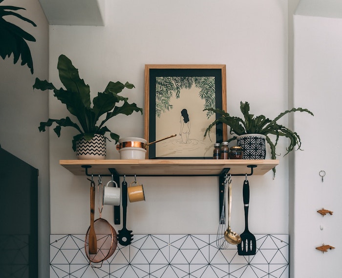 10 Places to Find Cheap Home Decor and Accessories